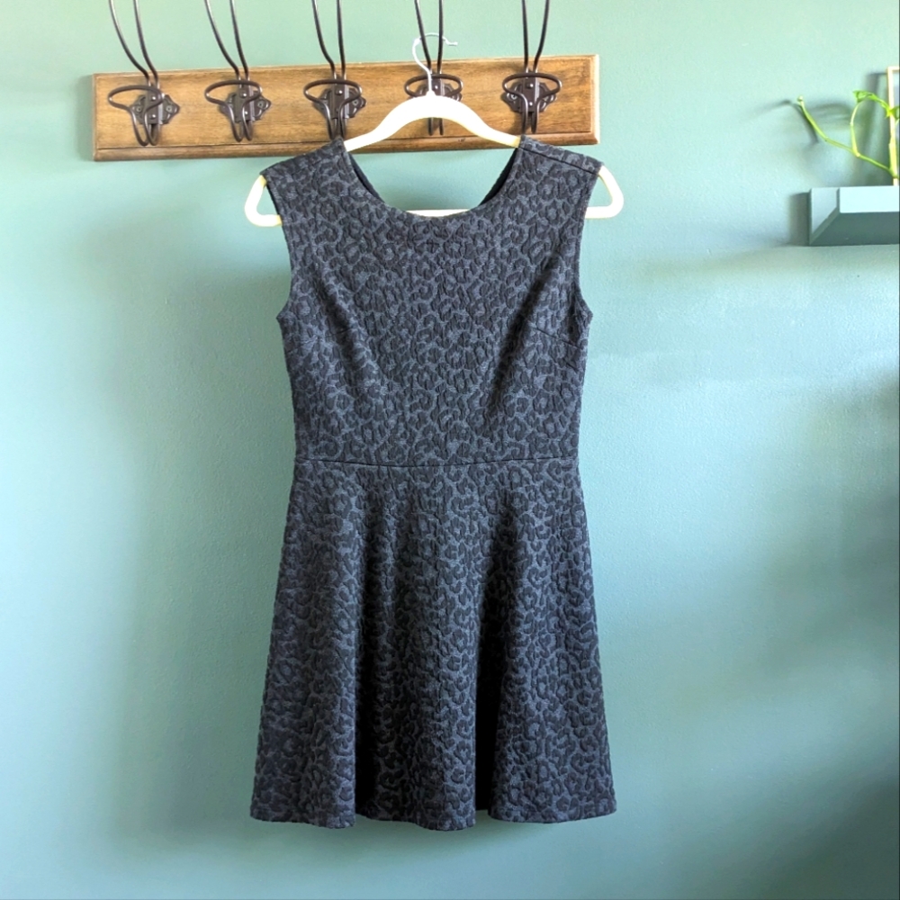 LOFT 0P Gray Black Dress